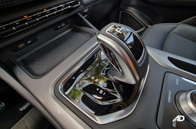 2021 Geely Okavango interior gear shifter Philippines