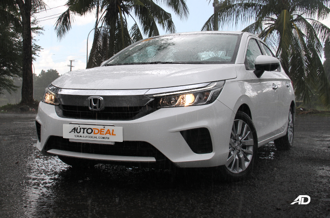 2021 Honda City V exterior quarter front Philippines