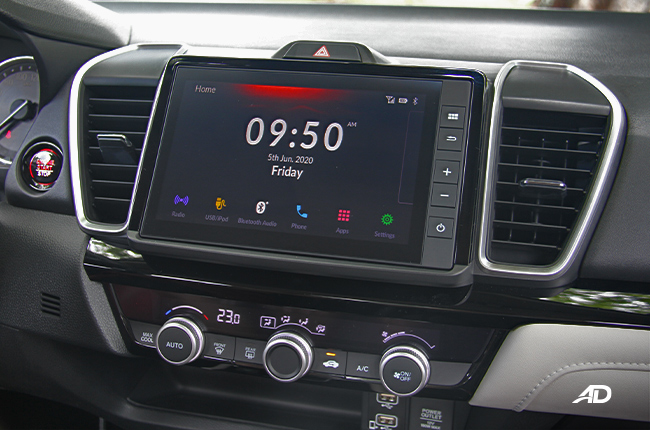 2021 Honda City V interior infotainment system Philippines