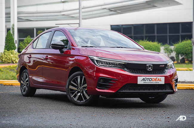 2021 Honda Civic exterior quarter front Philippines