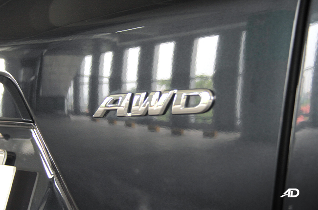 2021 Honda CR-V exterior AWD badge Philippines