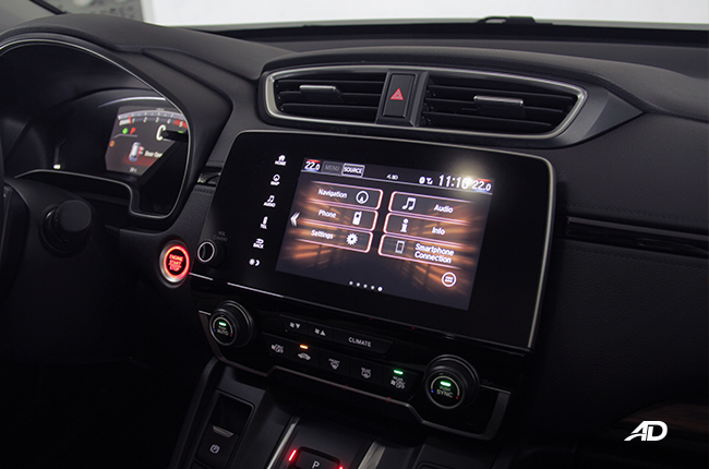 2021 Honda CR-V interior infotainment system Philippines