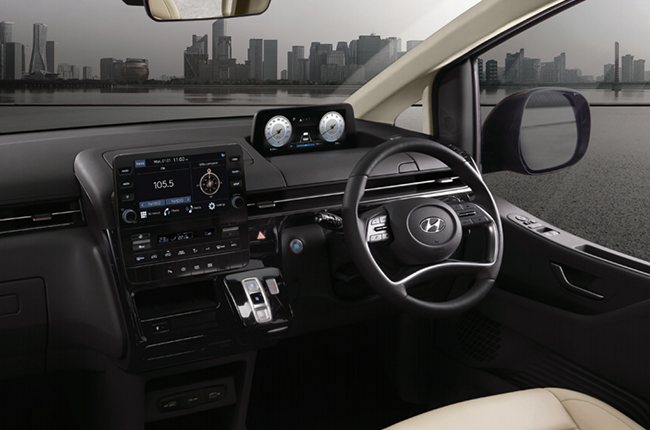 2021 Hyundai Staria interior dashboard