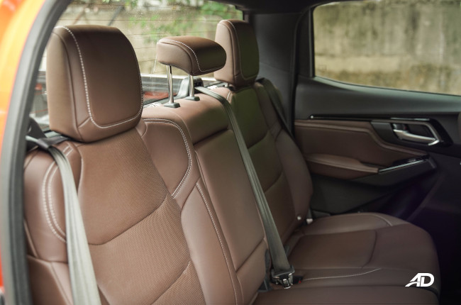 2021 Isuzu D-MAX LS-E Philippines rear seats