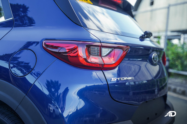 2021 Kia Stonic EX AT taillamps