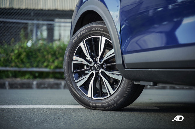 2021 Kia Stonic EX AT wheels