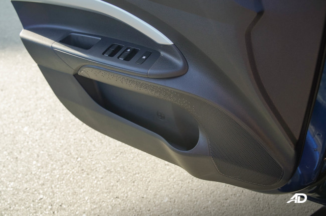 2021 Kia Stonic Philippines door cards 