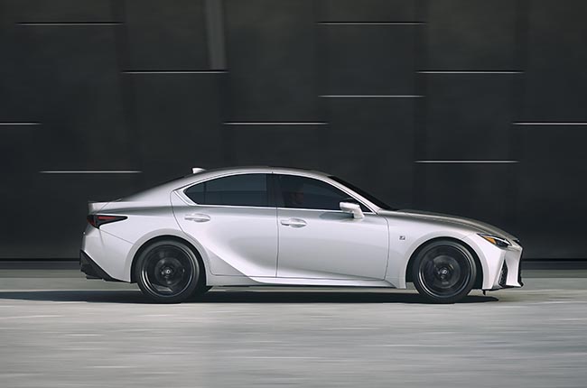 2021 Lexus Is side