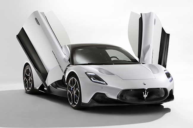 2021 Maserati MC20 exterior quarter front