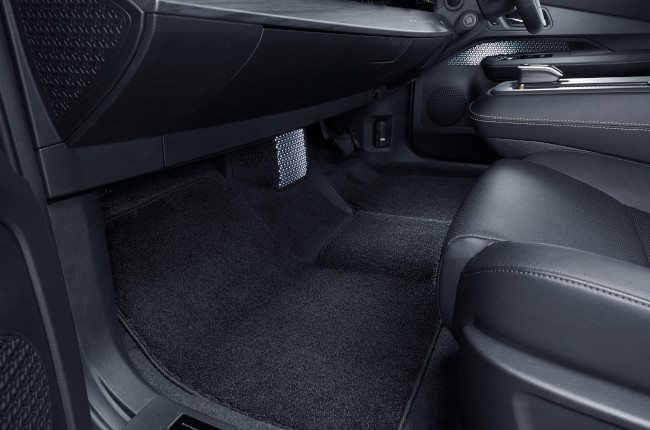 2021 Nissan Ariya Flat Floor 