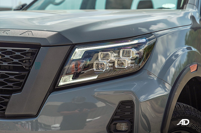 2021 Nissan Navara exterior headlights Philippines