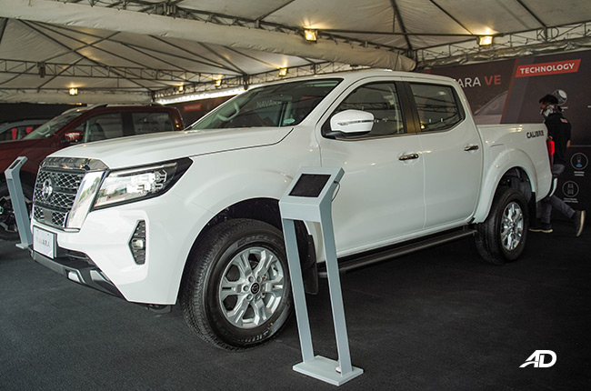 2021 Nissan Navara exterior side Philippines