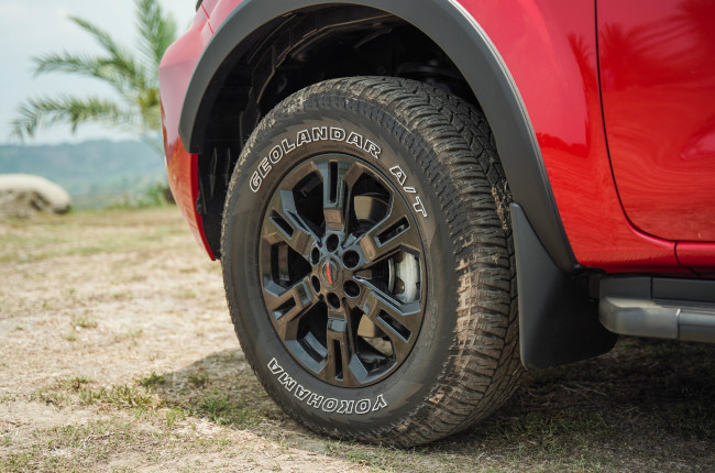 2021 Nissan Navara PRO-4X Philippines 17-inch wheels