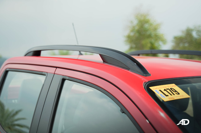 2021 Nissan Navara PRO-4X Philippines roof rails