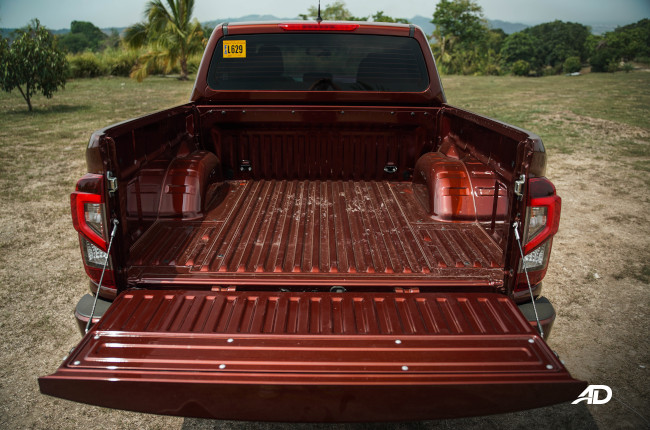 2021 Nissan Navara VE Philippines bed 