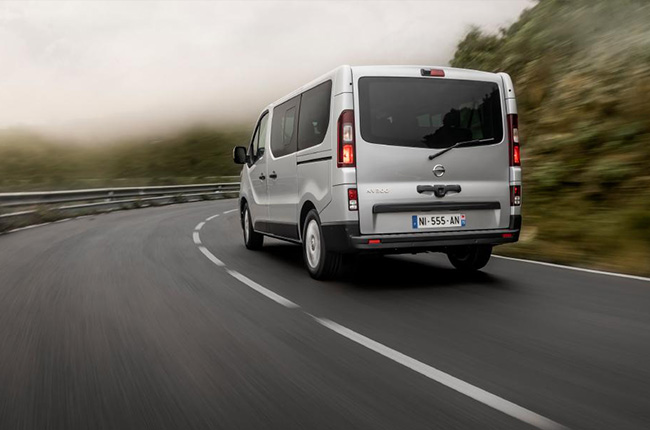 2021 Nissan NV300 exterior rear