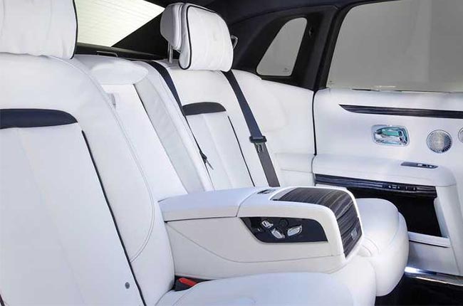 2021 Rolls Royce interior