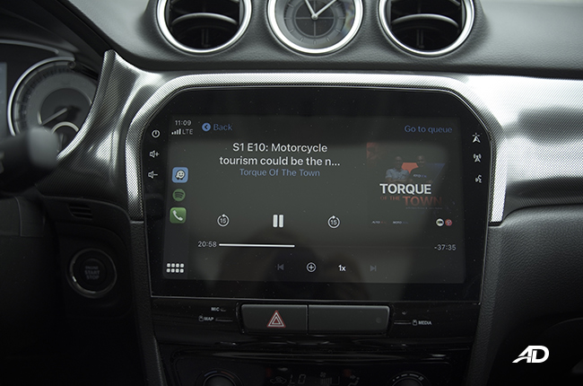 2021 Suzuki Vitara interior infotainment system Philippines
