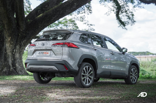 2021 Toyota Corolla Cross Hybrid Rear quarter