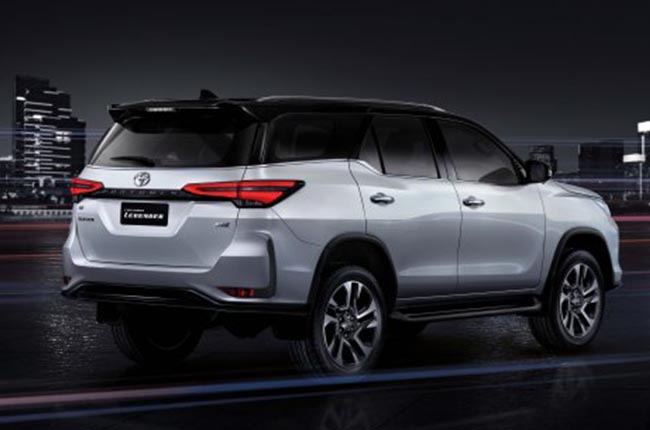 2021 Toyota Fortuner legender rear
