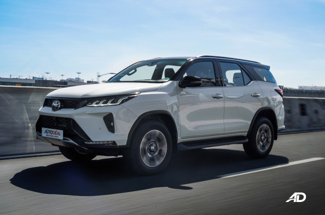 2021 Toyota Fortuner LTD driving