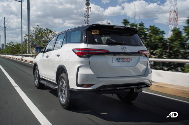 2021 Toyota Fortuner LTD Exterior rear quarter