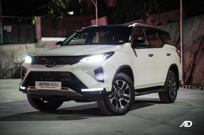 2021 Toyota Fortuner LTD front quarter night