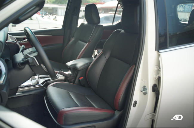 2021 Toyota Fortuner LTD Front seats 