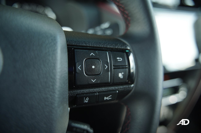 2021 Toyota Fortuner LTD steering wheel buttons 