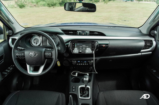 2021 Toyota Hilux G Philippines dashboard