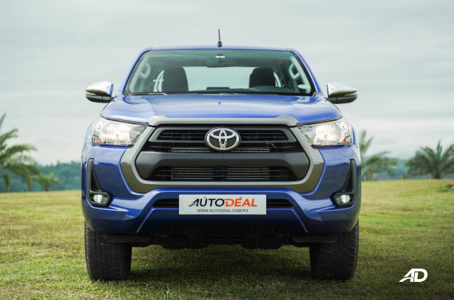 2021 Toyota Hilux G Philippines front grille
