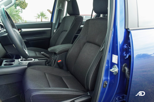 2021 Toyota Hilux G Philippines front seats 