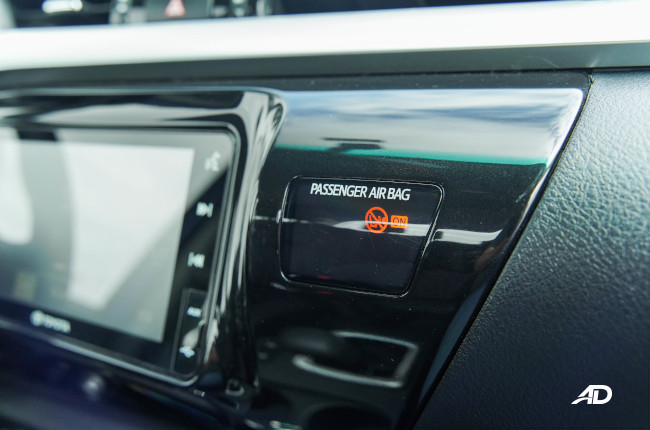 2021 Toyota Hilux G Philippines passenger airbag warning