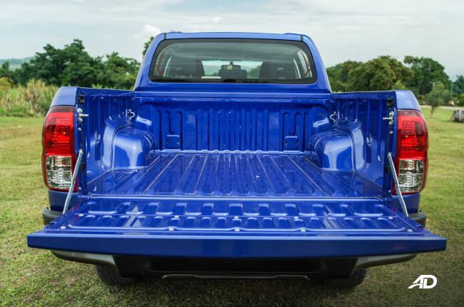2021 Toyota Hilux G Philippines rear tailgate