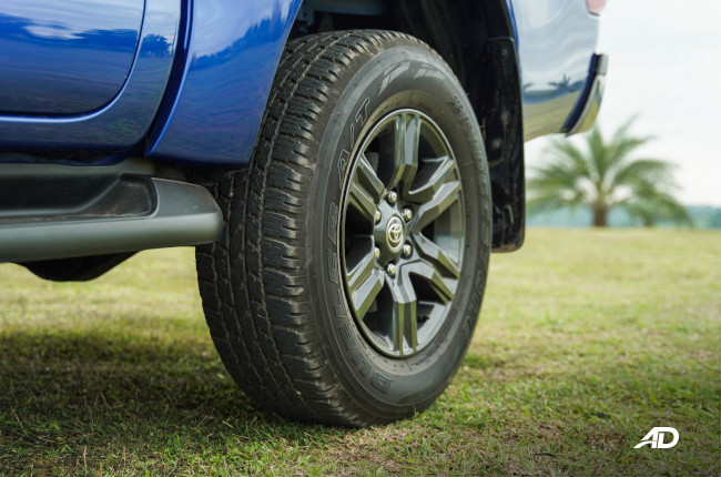 2021 Toyota Hilux G Philippines wheels