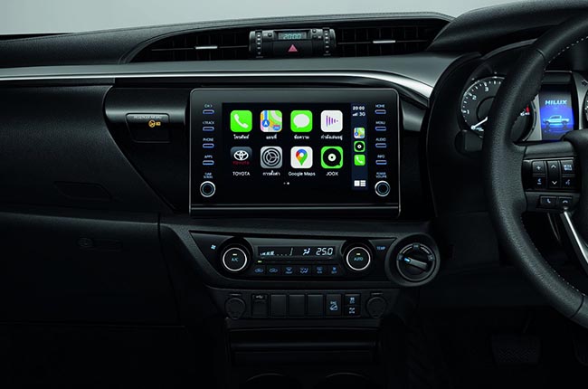 2021 Toyota Hilux infotainment system