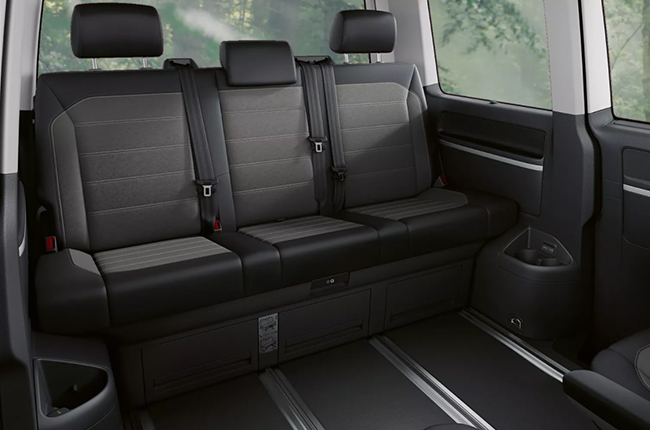 2021 Volkswagen Multivan Kombi interior seats