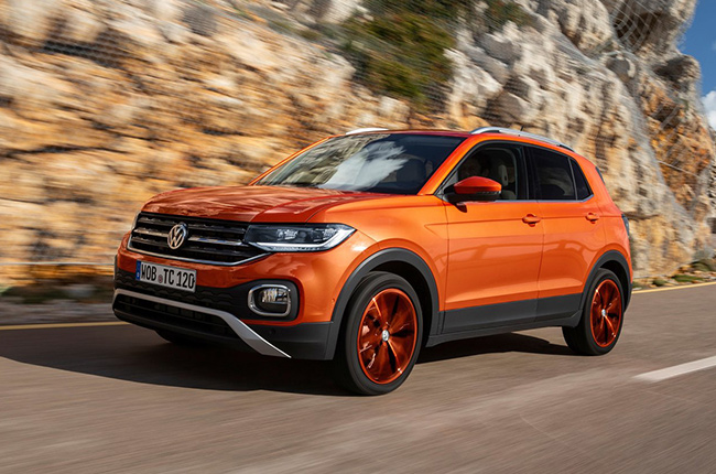 2021 Volkswagen T-Cross exterior quarter front 