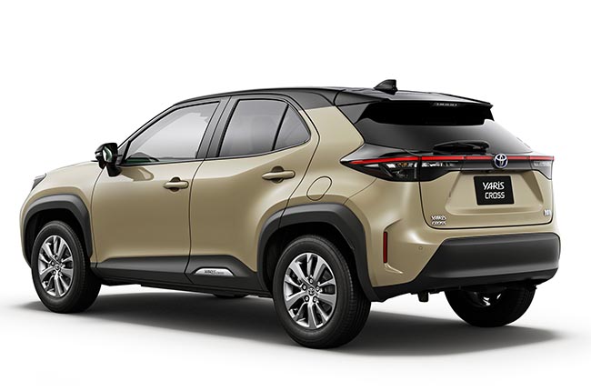 2021 yaris cross rear