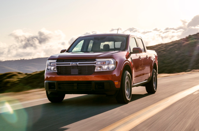 2022 Ford Maverick front quarter