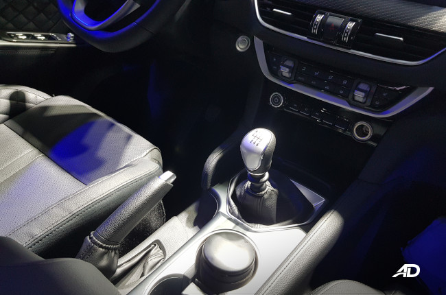2022 Foton Thunder 2.0 Philippines Manila International Auto Show Gear shifter