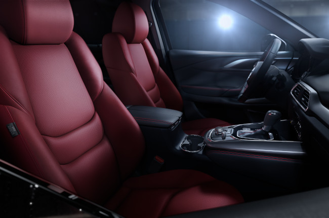 2022 Mazda CX-9 Black Edition Burgundy Interior 