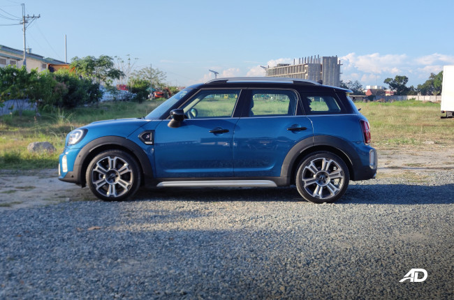 2022 MINI Cooper S Countryman Exterior Side