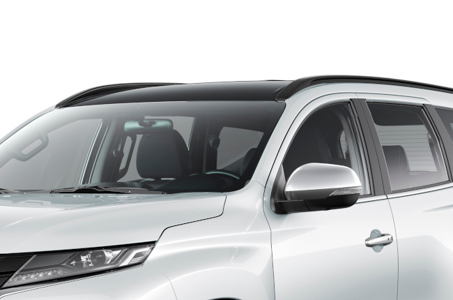 2022 Mitsubishi Montero Sport Black Series Roof Rails 