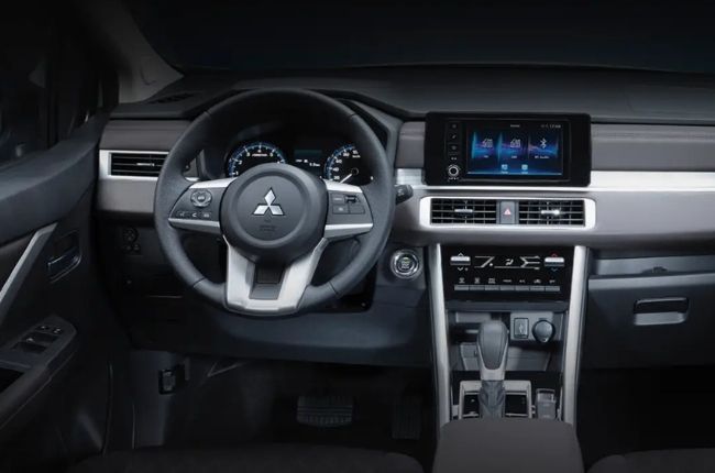 2022 Mitsubishi Xpander interior