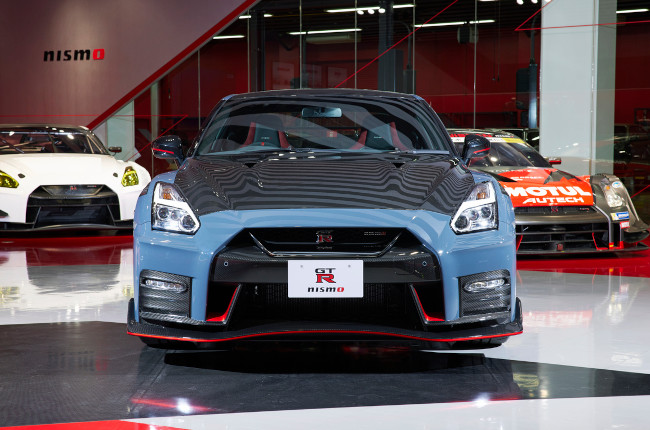 2022 Nissan Nismo GT-R front