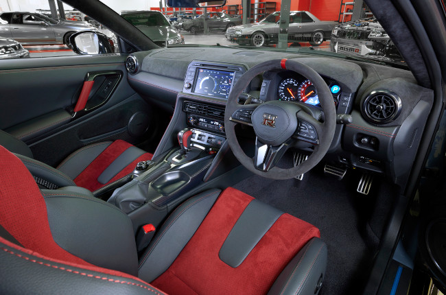 2022 Nissan Nismo GT-R Interior 
