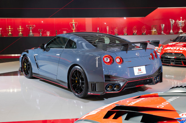 2022 Nissan Nismo GT-R Rear quarter