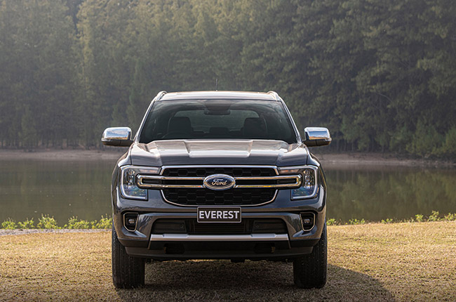 2023 Ford Everest Titanium front