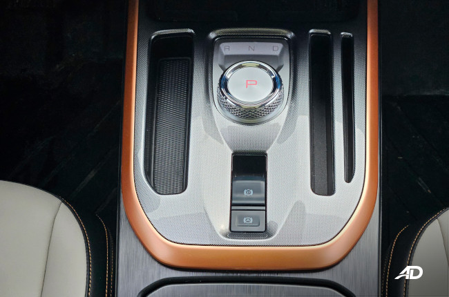 2023 Haval Jolion HEV Center Console 